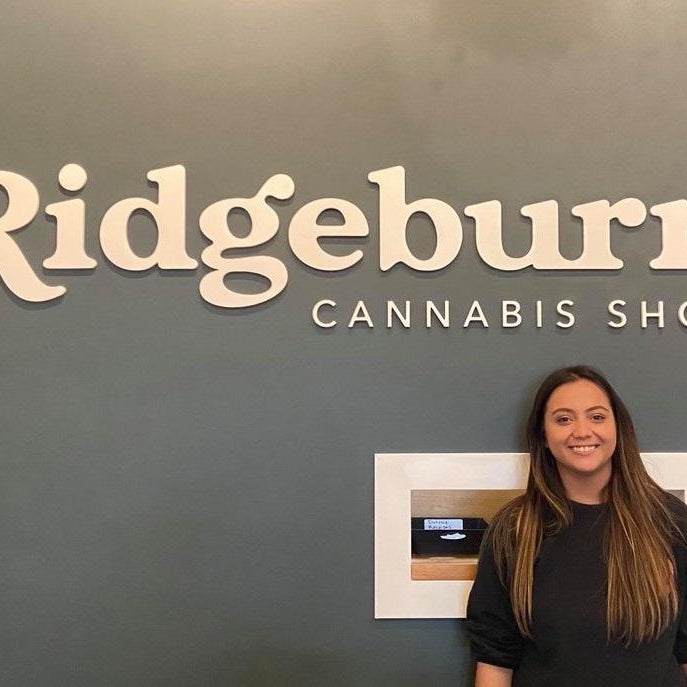 Budtender Sophia from Ridgeburn Cannabis Ottawa