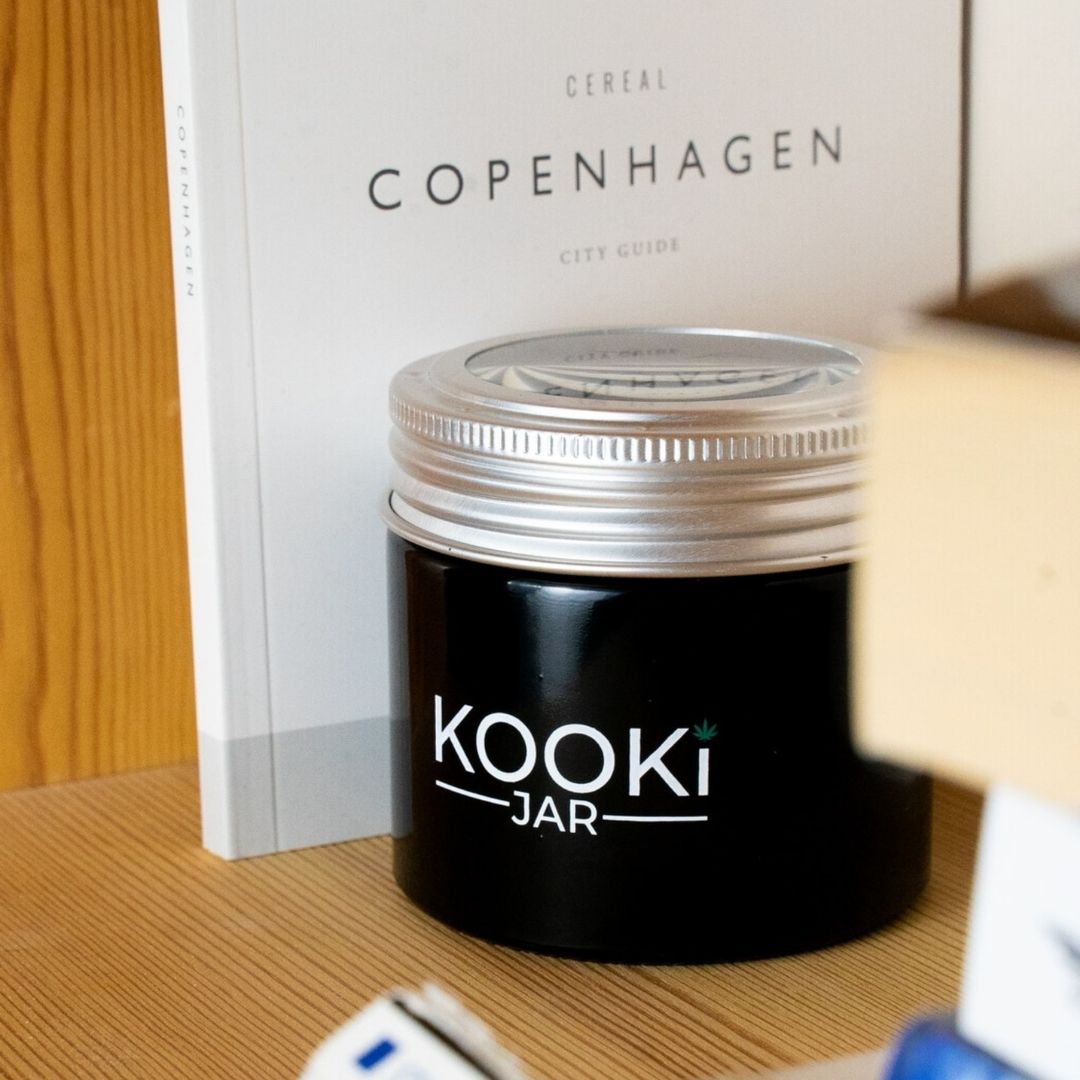 KookiJar Compact | 1/2 oz. Glass Jar with 5x Magnifying Lid